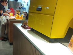 -麦当劳(百联西郊购物中心店)