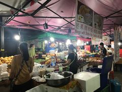 -芒果糯米饭摊子