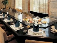 -昆山裕元花园酒店·温莎西餐厅