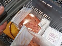 -胖东来生活广场(健康路店)