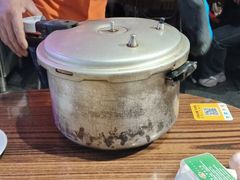 -蚝堡海鲜·威海菜·海肠捞饭·烧烤·亚洲吃蚝公司(幸福门店)