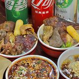 排队要来吃的冒烤鸭，味道真的太香了！