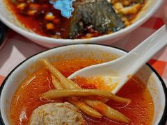 -洪霞餐馆·川菜·鲜货现炒(两江春城店)