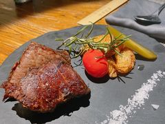 厚烤JBS谷饲140天牛扒-喜洲吧·江畔老船厂·庭院餐厅(喜临院店)