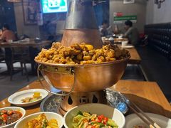 -炉小二铜锅牛蛙•川湘菜(三里屯店)