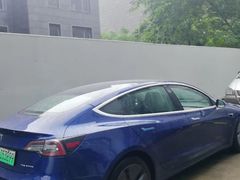-TESLA 特斯拉(上海太古汇体验店)
