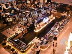 -The ROOF (通盈中心店)