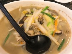 海鲜汤面-桃园中华料理炸酱面(燕儿岛路店)
