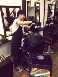 点击看大图 工作 中…-3AM HAIR SALON烫发染发接发