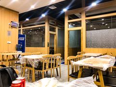 大堂-江城燕子大排档(江汉路步行街店)