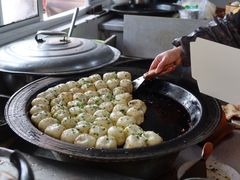 -老西白点心店