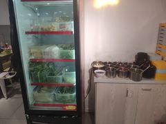 -运气牛自助酱大骨火锅(南京东路店)