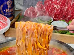 -茅草房·河畔园林火锅