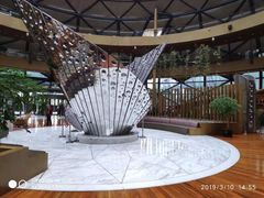 -上海滴水湖皇冠假日酒店