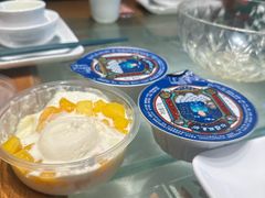 双皮奶加雪糕加芒果-仁信老铺甜品(北京路店)
