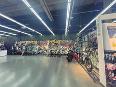-迪卡侬(普陀百安居店)