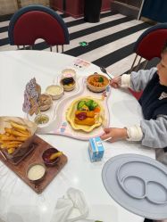 -奈尔宝家庭中心·亲子餐厅(鄞州万达店)