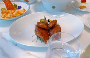 Signature Braised Crispy Young Pigeon