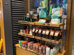 零售区-星巴克臻选(北京世贸天阶店)