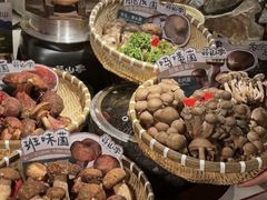 -芸山季·云南山珍菌火锅(人民广场来福士店)