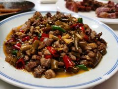 -茅台镇网红溶洞餐厅·茅帮菜馆