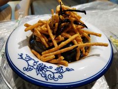 皮蛋拌散子-美膳居川菜馆油焖大虾烧烤(卓刀泉店)