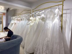 点击看大图 -LOVE SHINE婚纱·红鼎庄龙凤褂·妈妈装定制