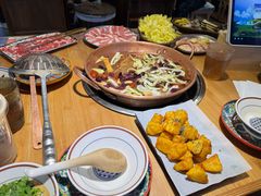 -洱火云南酸菜牛肉火锅(石景山当代商城店)