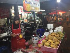 -芒果糯米饭摊子