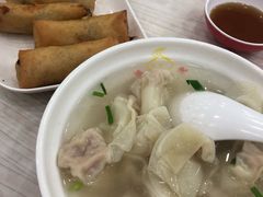 -珊珊小笼馆(仙霞路店)