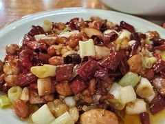宫爆鸡丁-盐与味葱葱鲫鱼•自贡菜江湖菜(春熙店)
