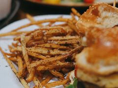 -HELLO 27 意面·沙拉·帕尼尼