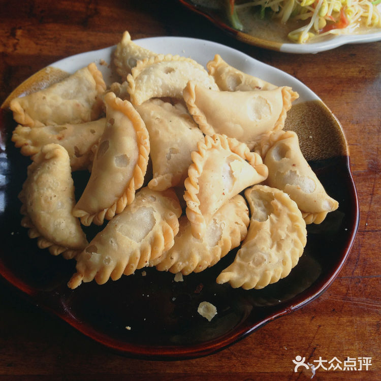 大山里的农家院的老腊肉
