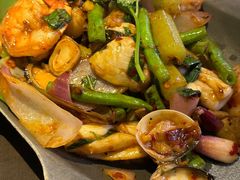 -大头虾越式风味餐厅(光明广场店)