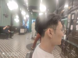 -海文先生国潮烫染男士理发馆