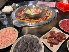-洞亭火锅(防空洞总店)