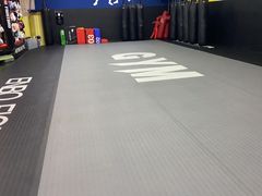 -成杰格斗·拳击·柔术·防身术(建设路店)