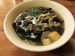 -苓记南京鸭血粉丝.皮肚面(县东巷店)