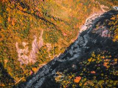 -燕子河大峡谷天坑仙境