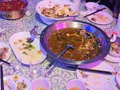 -巴特餐饮6加1音乐餐吧·新疆菜