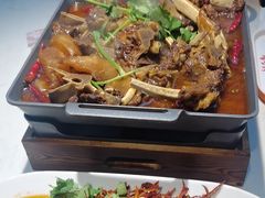 -杨氏青龙虾·吃蟹季(金盛路总店)