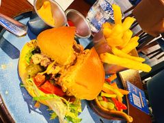 黑松露风味鹅肝和牛汉堡-bluefrog蓝蛙(悠唐购物中心店)