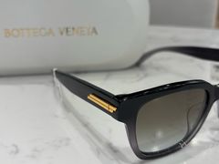 -YI OPTICAL 奕镜·蔡司战略合作店(长宁来福士店)