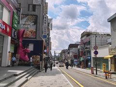 -梨大女人街