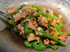 -费大厨辣椒炒肉(高铁吾悦广场店)