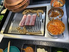 -臻牛烤肉