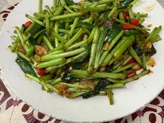 藜蒿炒腊肉-老三样·旧食新味(船山路店)