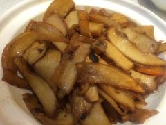 -闫府私房菜(经四路万达店)