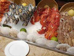 -大中华希尔顿酒店-念自助餐·嗨啤·小龙虾