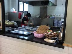 -镇南锅盖面馆(解放路店)